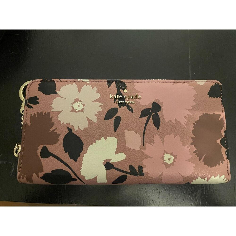 320 - Kate Spade New York Briar Lane Gala Floral Neda wallet in pink multi.